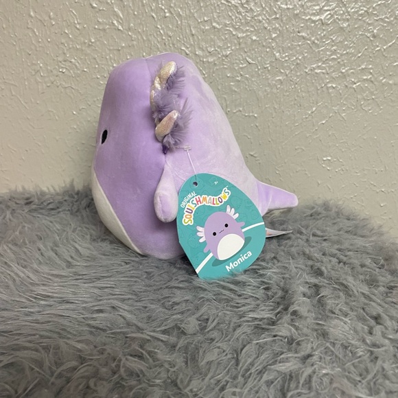 Monica the Axolotl - Picture 8 of 8